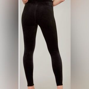 🖤SPANX🖤BLACK VELVET LEGGINGS🖤